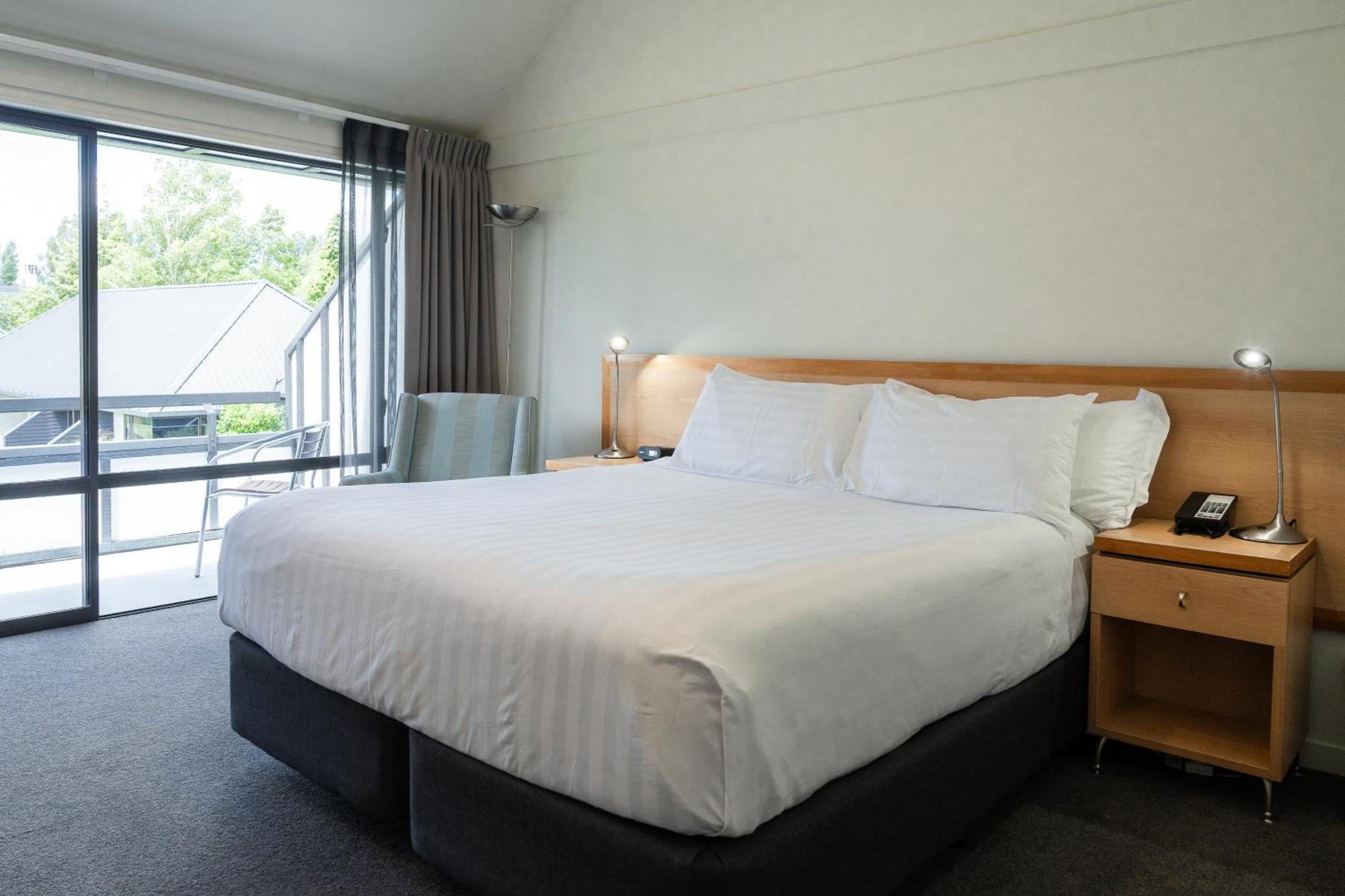 Edgewater Hotel Wanaka Ngoại thất bức ảnh